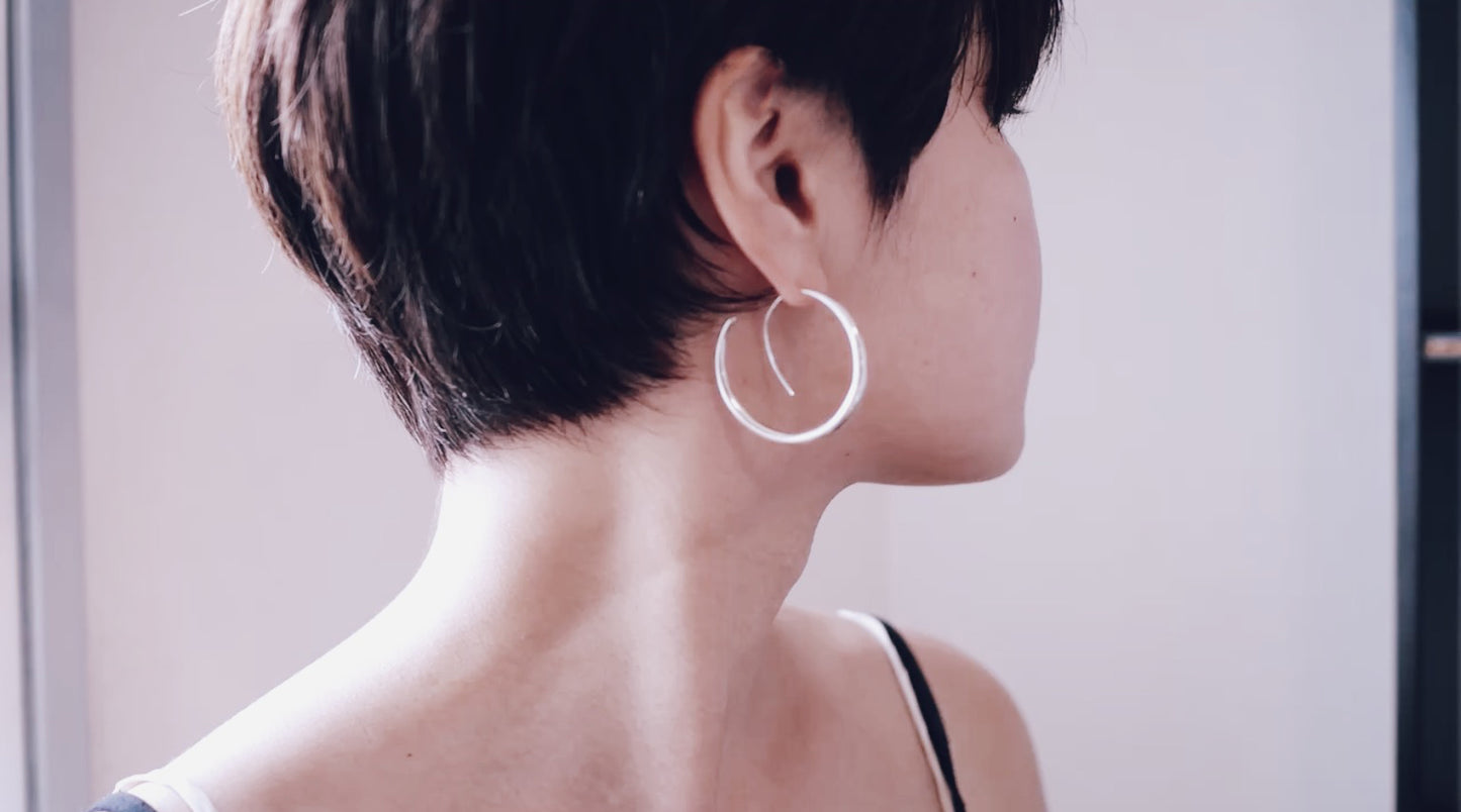 Tail earrings L