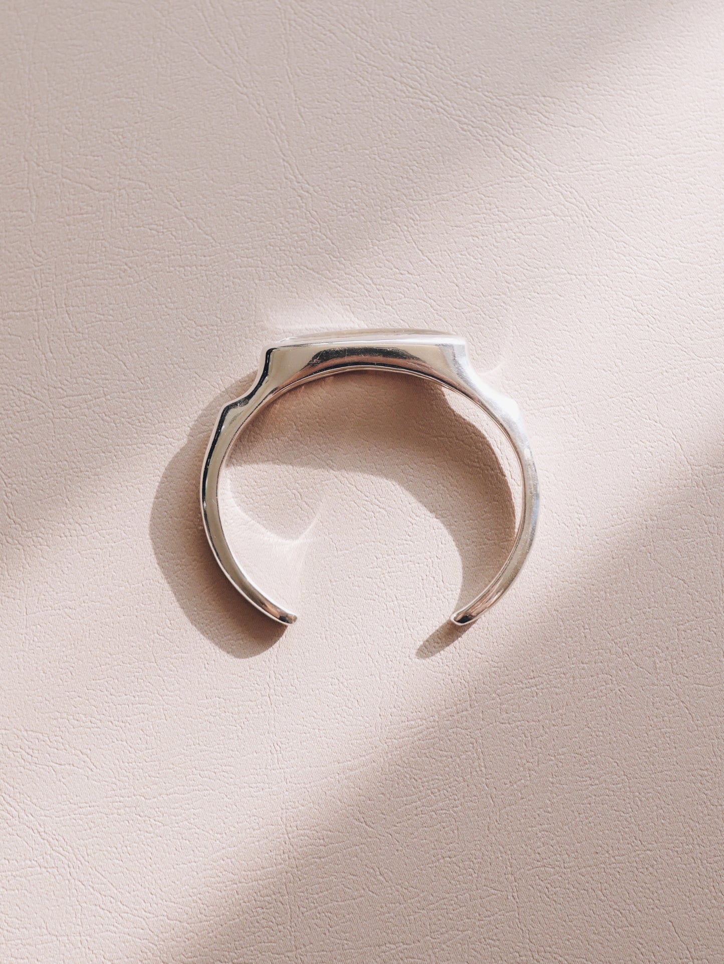 Boat bangle