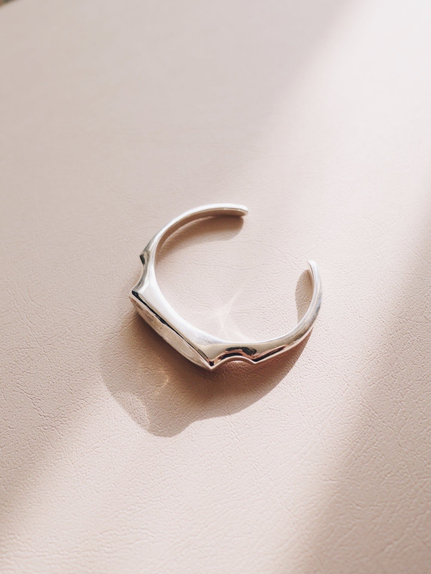 Boat bangle